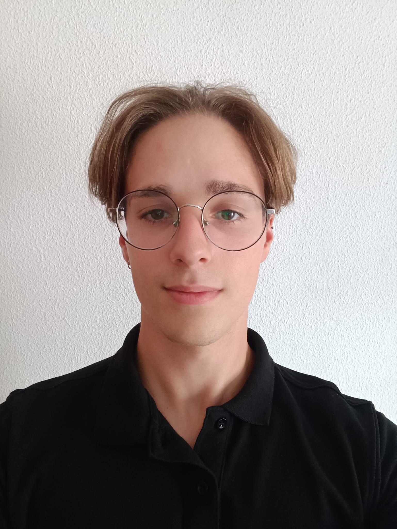 Adrián Zamora Sánchez