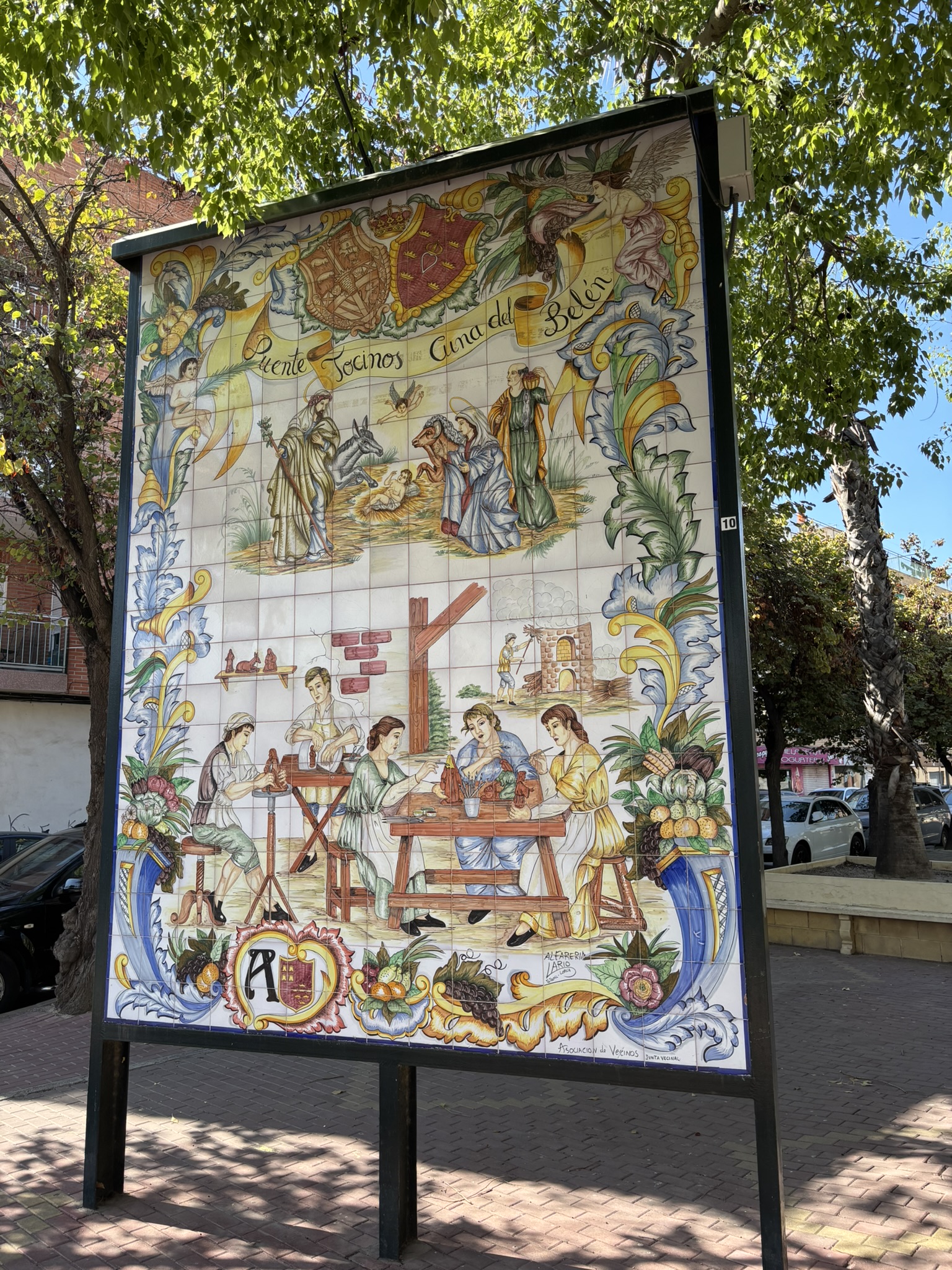 Vista 3 de la plaza Artesanos del Belén